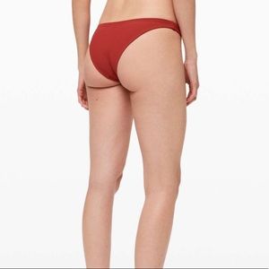 Lululemon Beach Boss Skimpy Bottom - cayenne